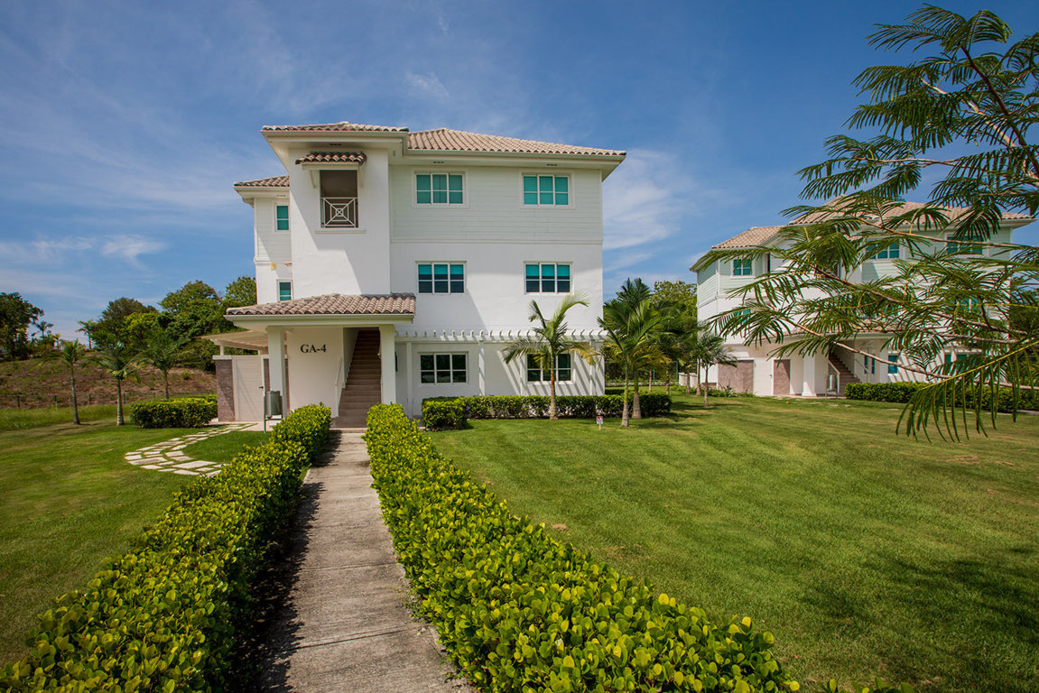 Gatún Apartamentos - Bijao Beach Club & Residences